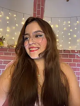 Snapshot of Juanelopez1 chatting on May 2026 03:12:01 AM Juanelopez1 online show from May 2026 03:12:01 AM