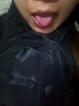 Snapshot of -Almira- chatting on January 2025 11:24:01 AM -Almira- online show from January 2025 11:24:01 AM