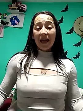 emilypoppy3 online show from February 2025 04:47:01 PM