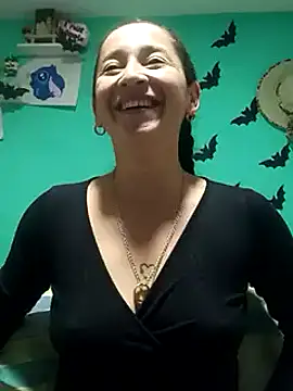 emilypoppy3 online show from February 2025 08:03:01 PM