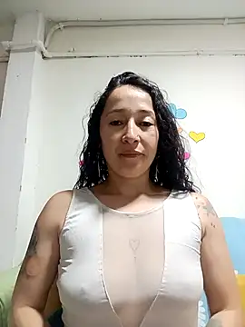 emilypoppy3 online show from October 2025 02:21:02 PM