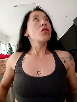 emilypoppy3 online show from December 2025 08:38:01 PM