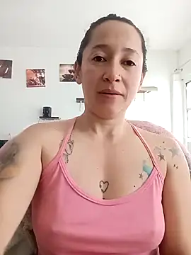 emilypoppy3 online show from April 2026 01:08:02 PM