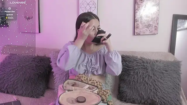 Murieel 69 online show from October 2025 07:22:01 PM