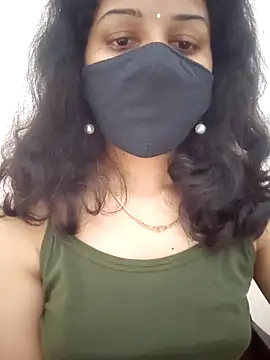 Snapshot of Angleannie chatting on October 2025 04:08:01 PM Angleannie online show from October 2025 04:08:01 PM