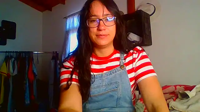 brittanycheeks online show from February 2025 03:10:02 PM