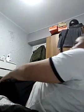 Snapshot of antonioM84 chatting on March 2025 12:15:02 AM antonioM84 online show from March 2025 12:15:02 AM