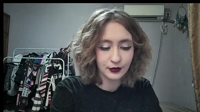 Snapshot of JoannaTompson chatting on December 2024 06:15:02 PM JoannaTompson online show from December 2024 06:15:02 PM