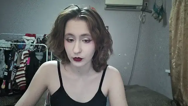 Snapshot of JoannaTompson chatting on January 2025 01:16:02 AM JoannaTompson online show from January 2025 01:16:02 AM