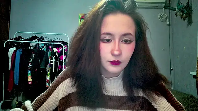 Snapshot of JoannaTompson chatting on October 2025 10:52:01 PM JoannaTompson online show from October 2025 10:52:01 PM