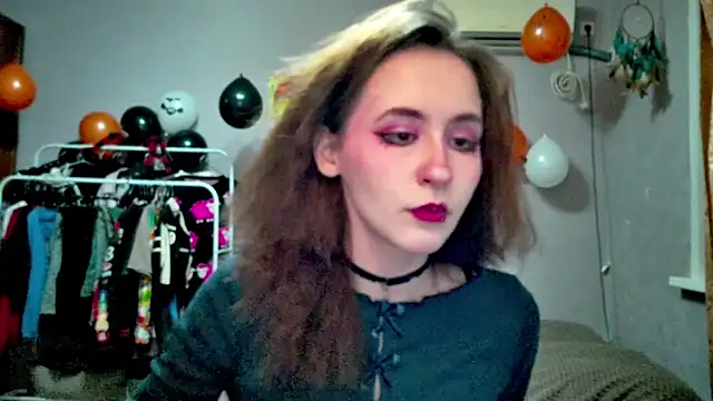 Snapshot of JoannaTompson chatting on October 2025 02:34:01 AM JoannaTompson online show from October 2025 02:34:01 AM