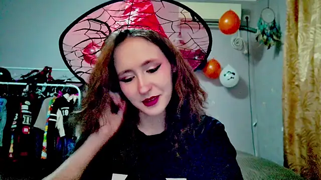 Snapshot of JoannaTompson chatting on October 2025 11:49:01 PM JoannaTompson online show from October 2025 11:49:01 PM