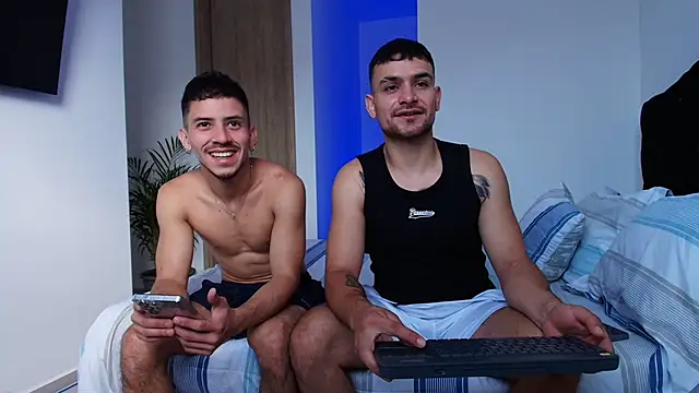 Aron-santoro online show from November 2025 01:22:01 PM