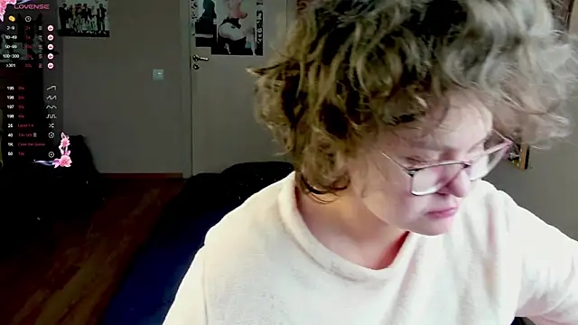 Sashy Way online show from March 2025 01:47:01 PM