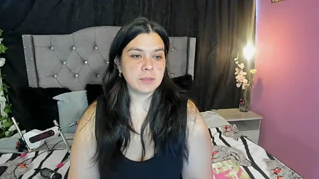 Snapshot of martina_foxy_ chatting on March 2025 12:32:02 PM martina foxy online show from March 2025 12:32:02 PM