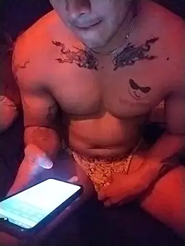 Snapshot of Woofer_dick chatting on December 2025 01:12:02 AM Woofer dick online show from December 2025 01:12:02 AM