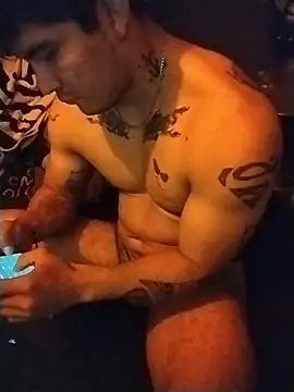 Snapshot of Woofer_dick chatting on December 2025 04:42:02 AM Woofer dick online show from December 2025 04:42:02 AM