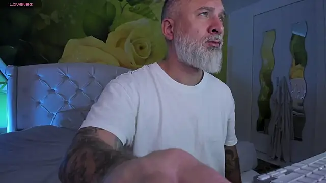 BlowMyXXL online show from January 2026 10:52:01 AM