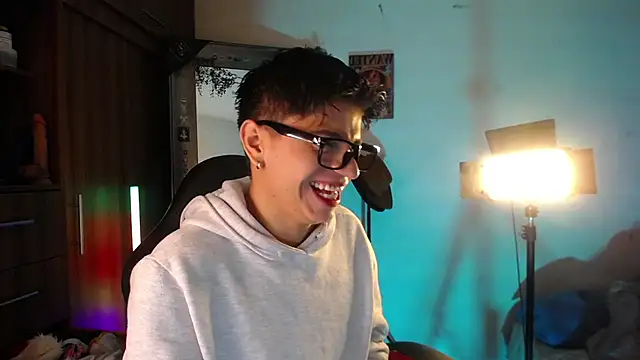 marckalexis online show from February 2025 05:04:02 AM