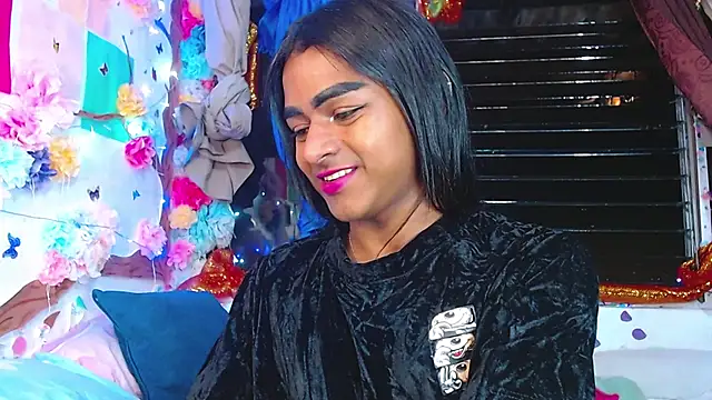 Snapshot of Karly_coffe chatting on January 2025 06:05:01 AM Karly coffe online show from January 2025 06:05:01 AM