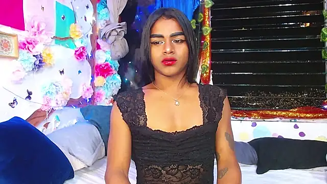 Snapshot of Karly_coffe chatting on January 2025 02:04:01 AM Karly coffe online show from January 2025 02:04:01 AM