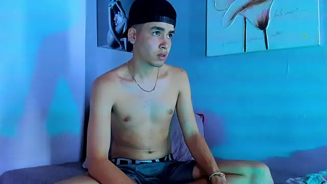 Mike 0233  online show from January 2025 07:53:02 AM