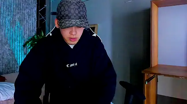 Mike 0233  online show from March 2025 03:44:02 AM