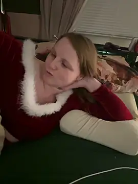 GingerSnap33 online show from December 2024 03:29:02 AM