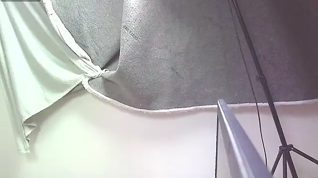 Snapshot of carolinesampaio chatting on March 2025 05:06:02 PM carolinesampaio online show from March 2025 05:06:02 PM