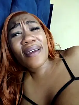 Snapshot of Puneee_Lucee chatting on February 2025 11:30:01 PM Puneee Lucee online show from February 2025 11:30:01 PM