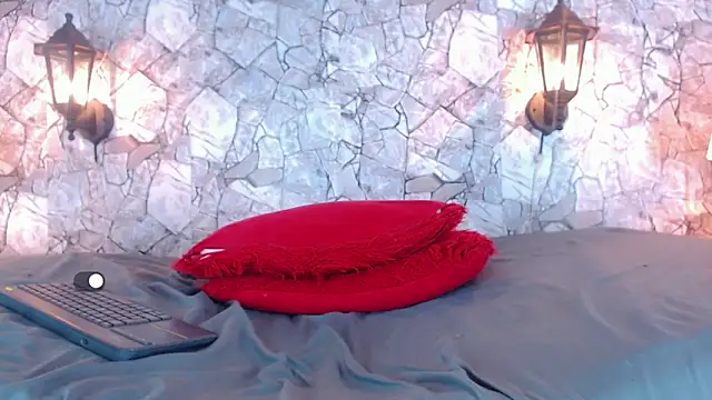 Snapshot of SexyJuliii21 chatting on January 2025 06:49:02 AM SexyJuliii21 online show from January 2025 06:49:02 AM