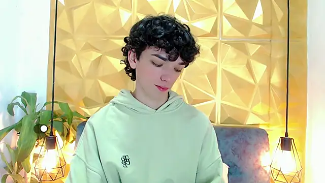 Snapshot of SexyJuliii21 chatting on January 2025 03:18:02 AM SexyJuliii21 online show from January 2025 03:18:02 AM