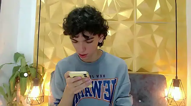 Snapshot of SexyJuliii21 chatting on January 2025 02:48:01 AM SexyJuliii21 online show from January 2025 02:48:01 AM