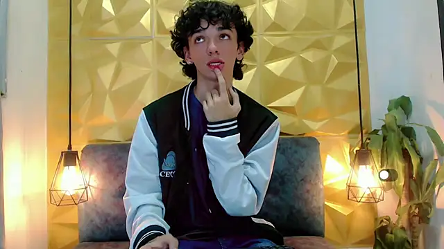 Snapshot of SexyJuliii21 chatting on February 2025 06:56:02 AM SexyJuliii21 online show from February 2025 06:56:02 AM