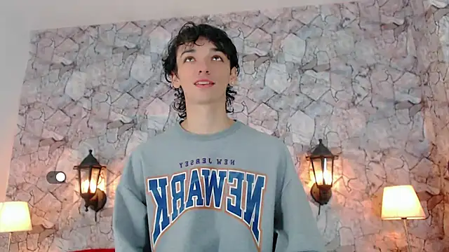 Snapshot of SexyJuliii21 chatting on February 2025 10:27:02 AM SexyJuliii21 online show from February 2025 10:27:02 AM