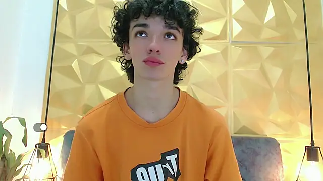 Snapshot of SexyJuliii21 chatting on February 2025 06:49:02 AM SexyJuliii21 online show from February 2025 06:49:02 AM