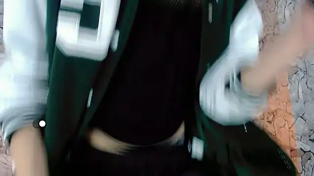 Snapshot of SexyJuliii21 chatting on February 2025 11:00:02 PM SexyJuliii21 online show from February 2025 11:00:02 PM