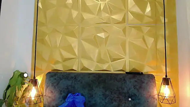 Snapshot of SexyJuliii21 chatting on March 2025 04:28:01 AM SexyJuliii21 online show from March 2025 04:28:01 AM