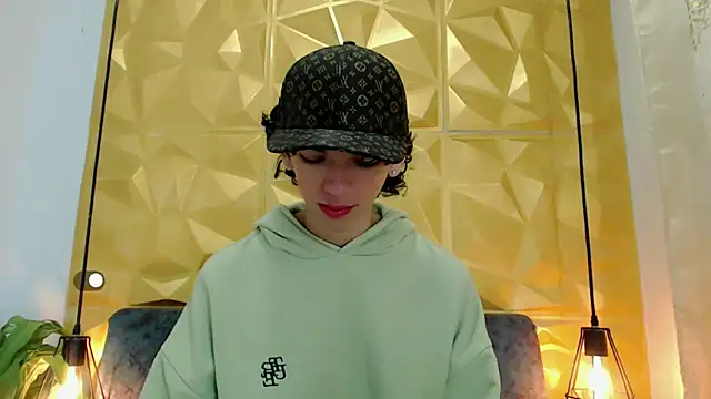 Snapshot of SexyJuliii21 chatting on March 2025 10:48:01 AM SexyJuliii21 online show from March 2025 10:48:01 AM