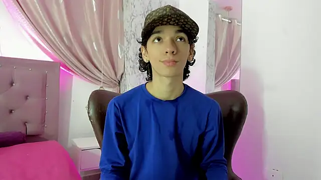 Snapshot of SexyJuliii21 chatting on March 2025 03:29:01 AM SexyJuliii21 online show from March 2025 03:29:01 AM