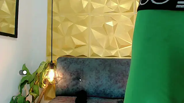 Snapshot of SexyJuliii21 chatting on March 2025 11:38:02 AM SexyJuliii21 online show from March 2025 11:38:02 AM