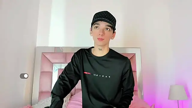 Snapshot of SexyJuliii21 chatting on September 2025 08:13:01 PM SexyJuliii21 online show from September 2025 08:13:01 PM