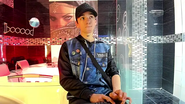 Snapshot of SexyJuliii21 chatting on October 2025 09:46:01 PM SexyJuliii21 online show from October 2025 09:46:01 PM