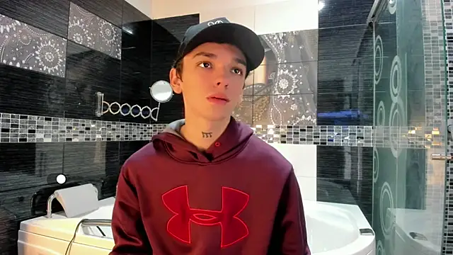 Snapshot of SexyJuliii21 chatting on October 2025 09:34:01 PM SexyJuliii21 online show from October 2025 09:34:01 PM