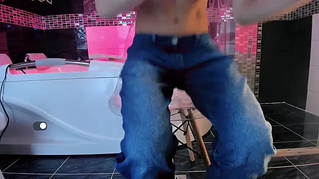 Snapshot of SexyJuliii21 chatting on October 2025 09:45:01 PM SexyJuliii21 online show from October 2025 09:45:01 PM