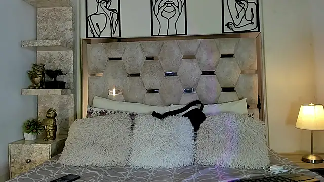 Snapshot of SexyJuliii21 chatting on October 2025 08:42:02 PM SexyJuliii21 online show from October 2025 08:42:02 PM