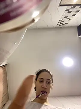 thaliacollins online show from January 2026 08:23:01 PM