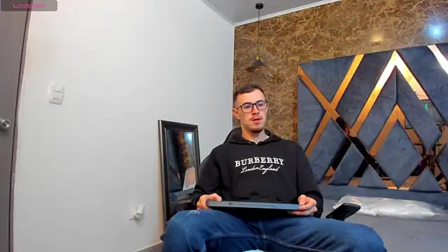 CodyWalkerR online show from February 2025 05:20:01 PM