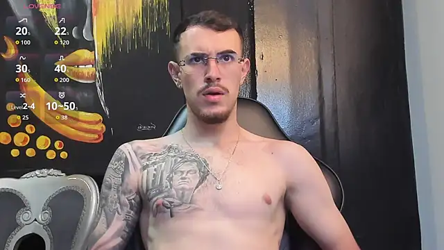 CodyWalkerR online show from October 2025 05:32:02 PM