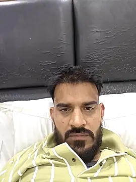 Snapshot of absoluteright chatting on February 2025 04:57:01 PM absoluteright online show from February 2025 04:57:01 PM